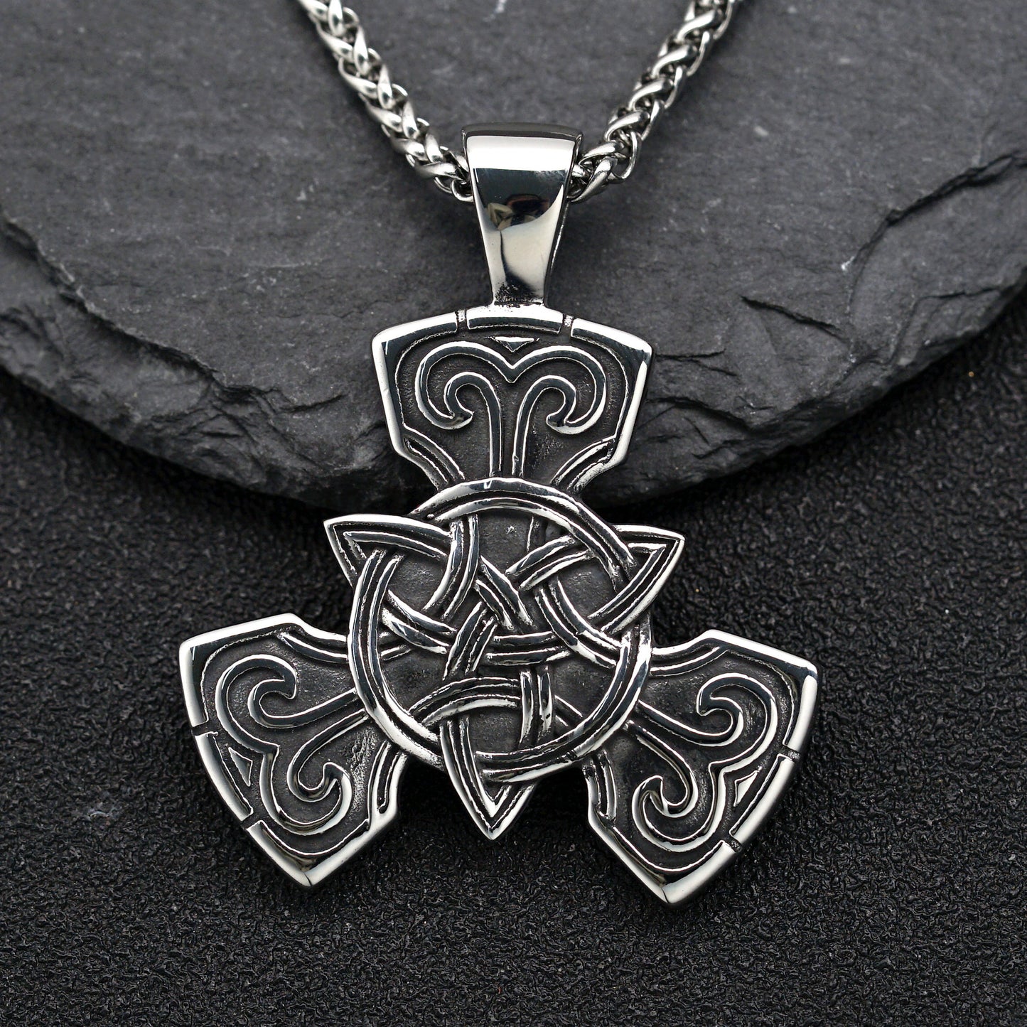 Steel Necklace – Vintage Nordic Celtic Men's Pendant Necklace Featuring Classic Viking Knotwork