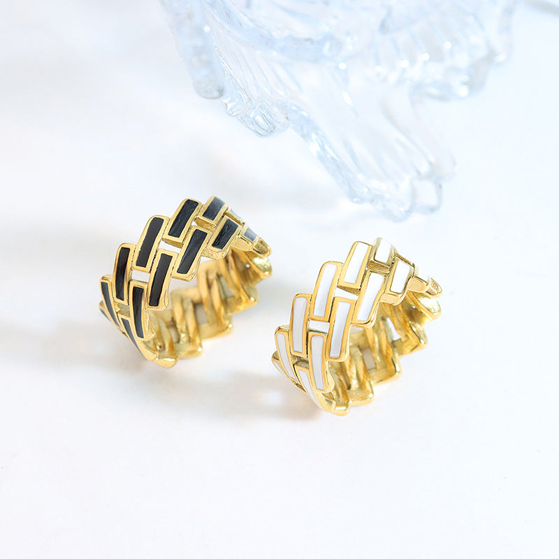 Celebrity Dripping Oil Square Cross Ring - Versatile Trendy Piece