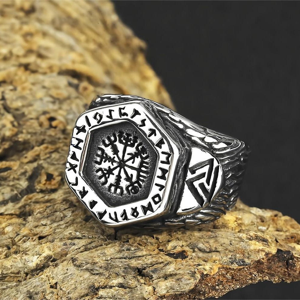European and American Jewelry Wholesale Men's Titanium Steel Ring Retro Viking Compass Design