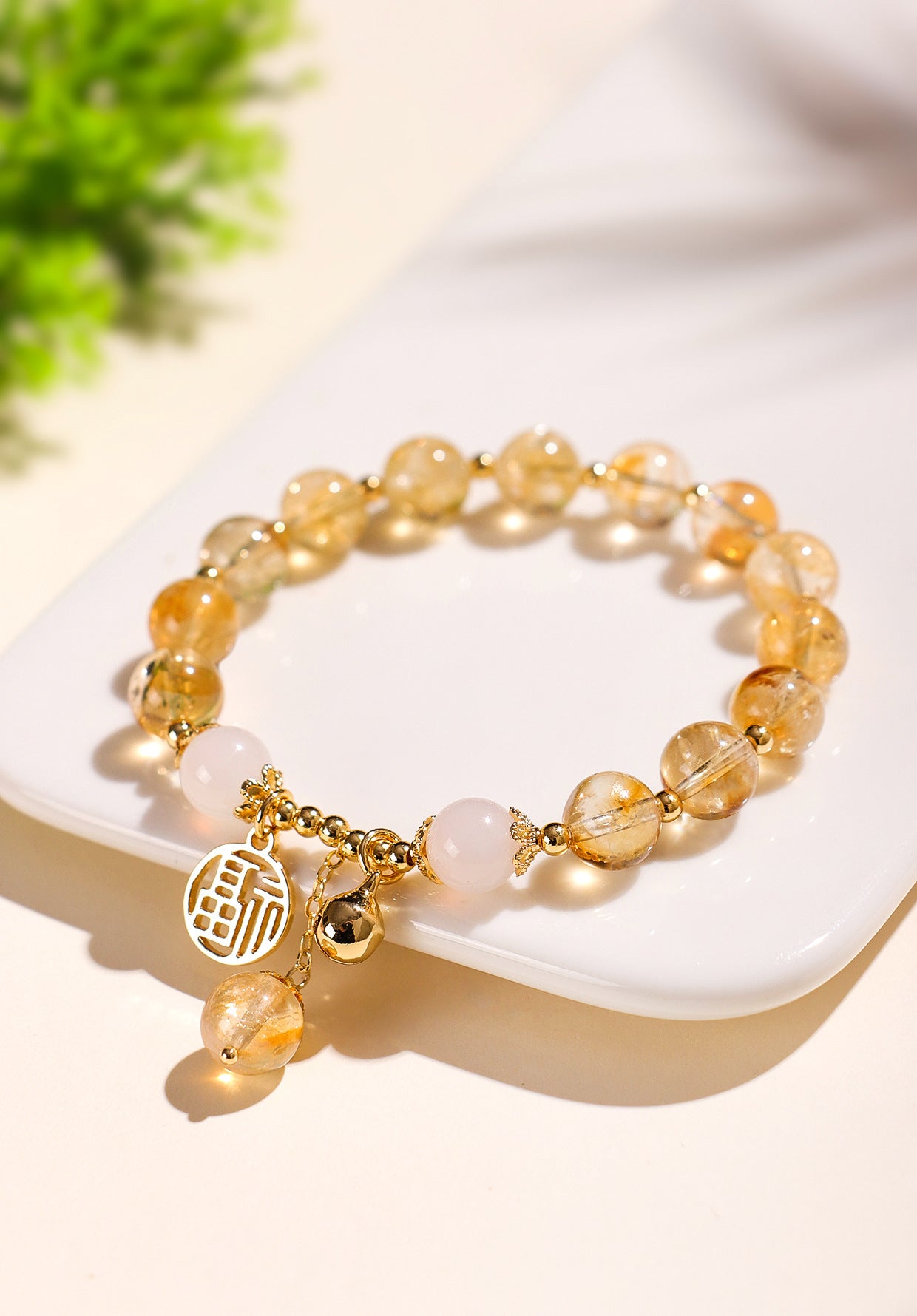 Planderful Fortune's Favor Bracelet – Dazzling Crystal Beaded Design