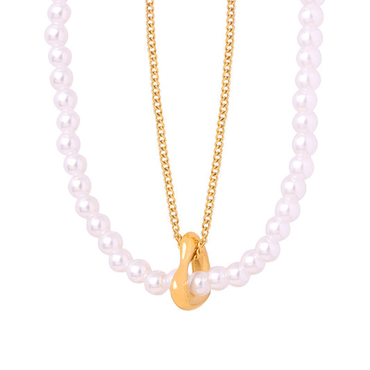 Elegant Handcrafted Pearl Necklace with Retro Charm and Gold Plating