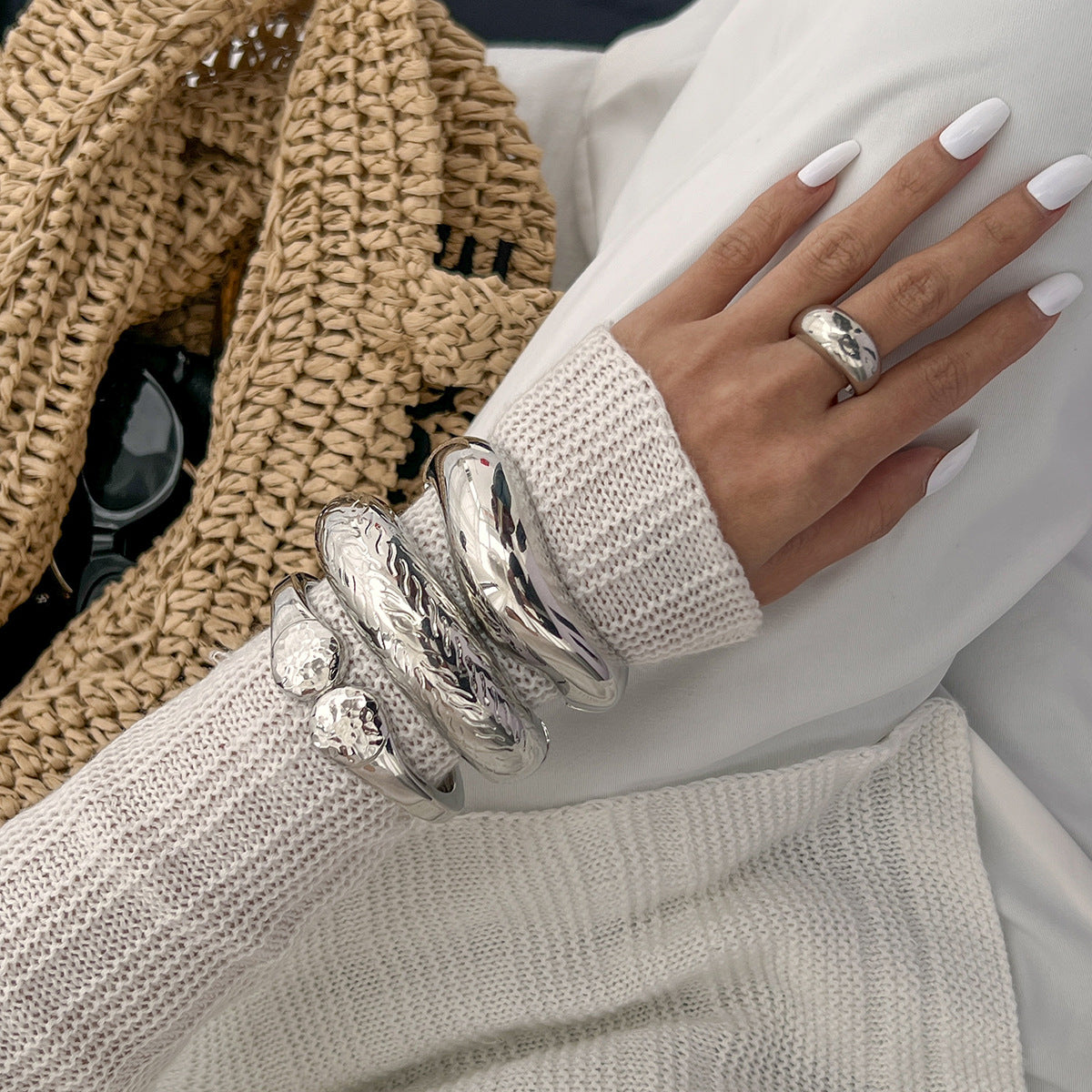 Planderful Vienna Verve Bracelet – Exaggerated Glossy Design