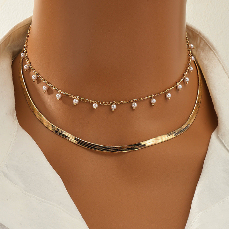 Chic Metal Holiday Collar Necklace for Women - Vienna Verve Collection