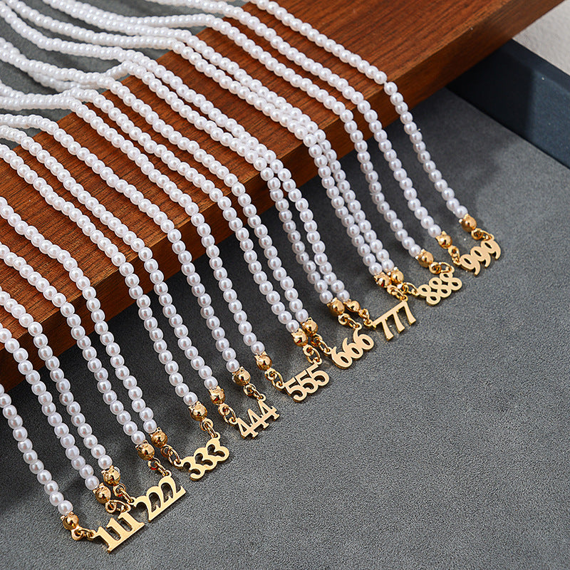 Elegant Pearl Pendant Necklace with Luxurious Design