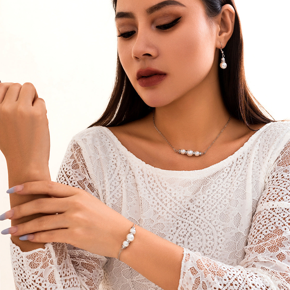 Elegant Zircon and Pearl Necklace Set with Vintage French Charm