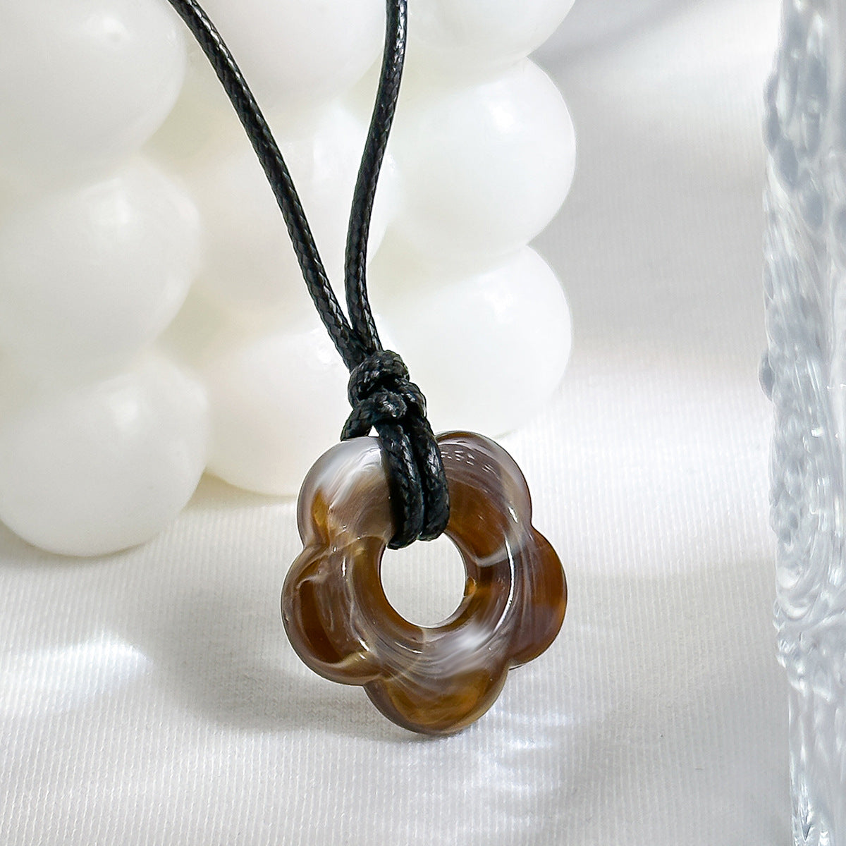 Pastoral Flower Pendant Necklace - Vienna Verve Collection