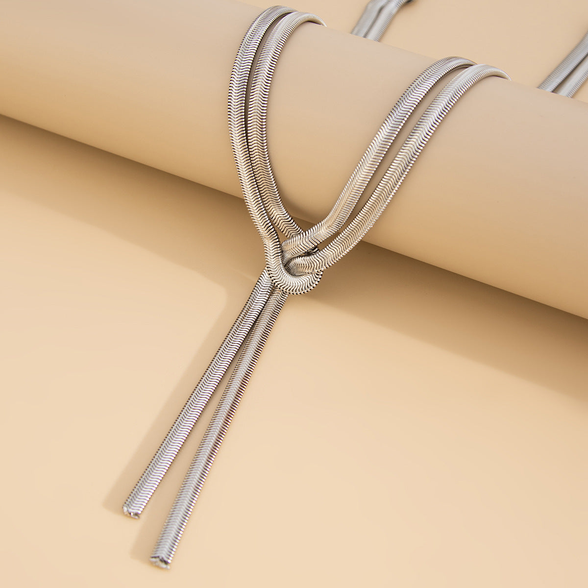 Planderful Vienna Verve Necklace – Elegant Irregular Design