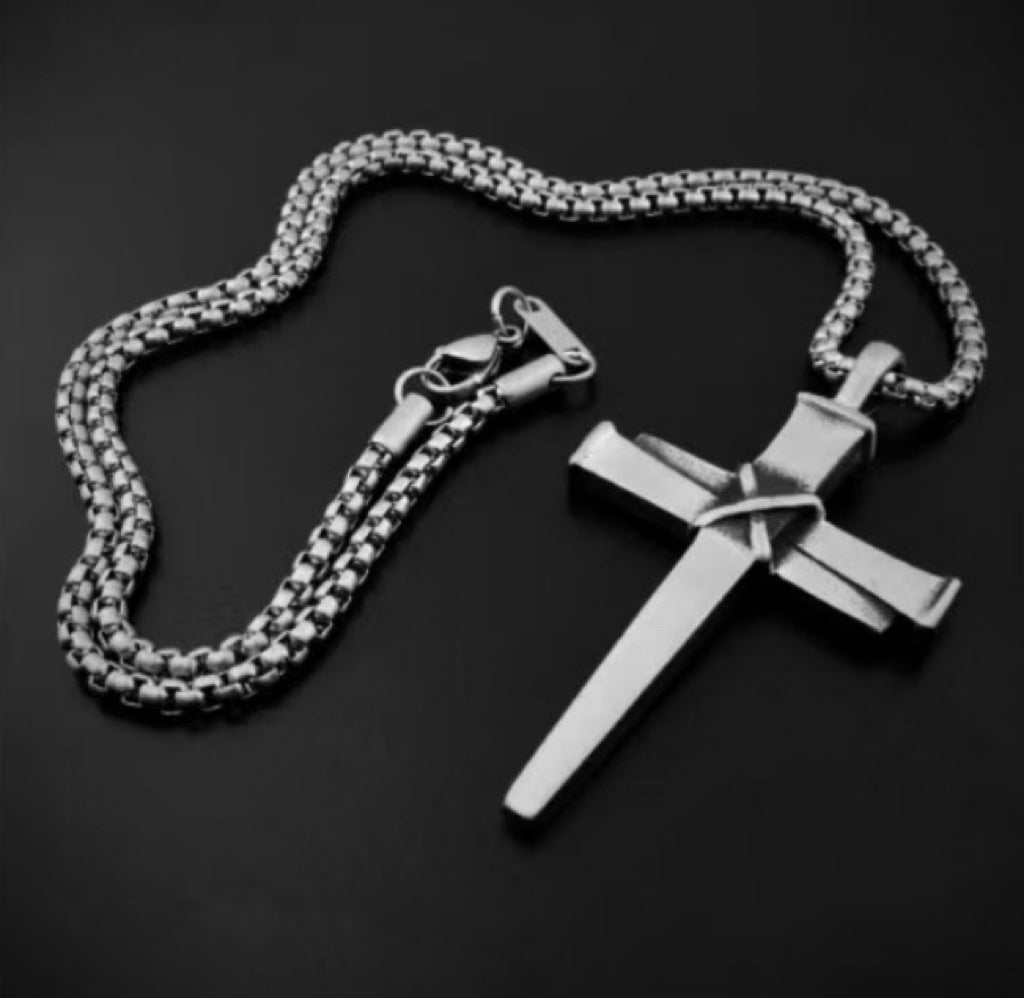 1. Planderful Cross Pendant Necklace For Men In Titanium Steel With Nail Detail Street Style Gift