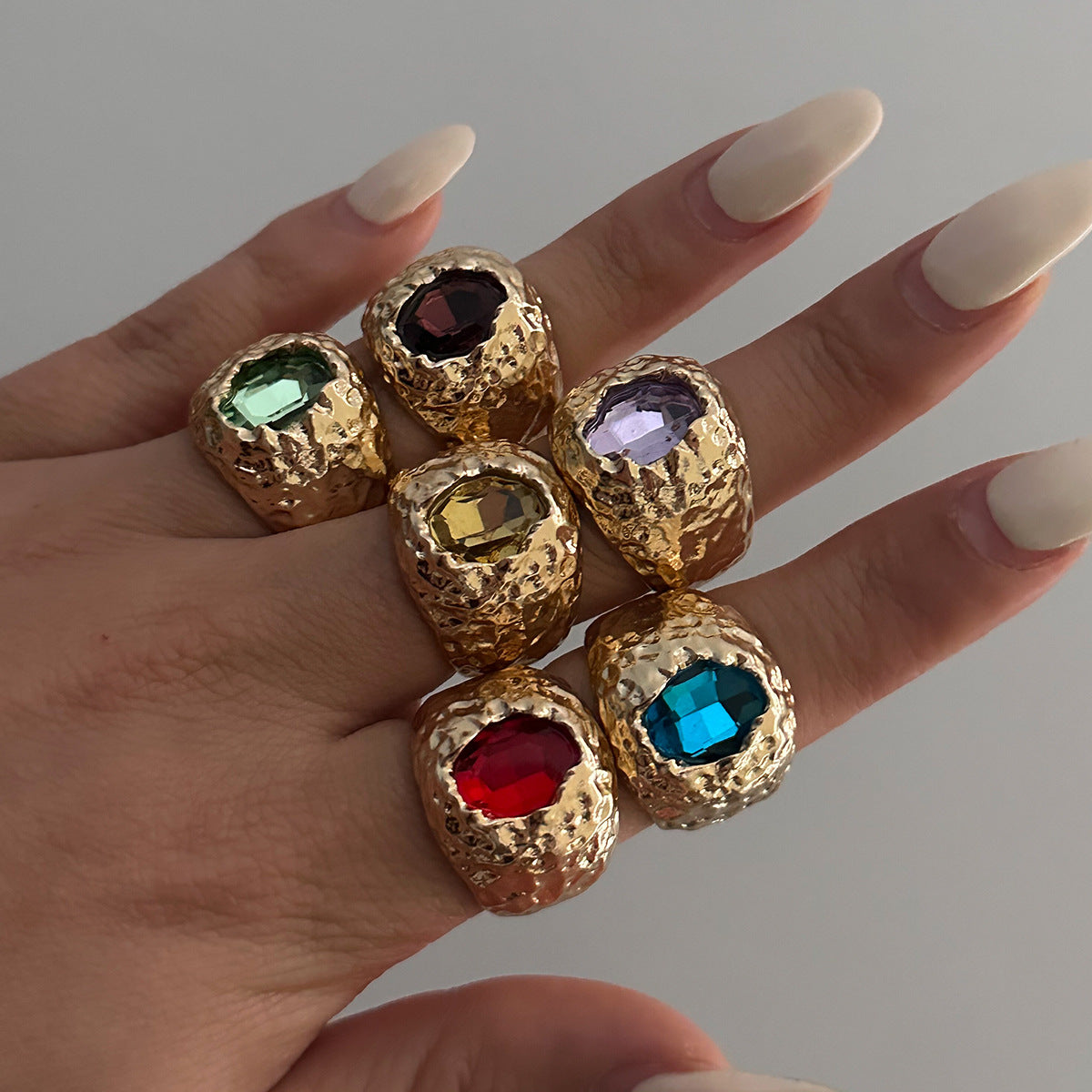 Planderful Vienna Verve Ring – Exaggerated Punk Geometric Design