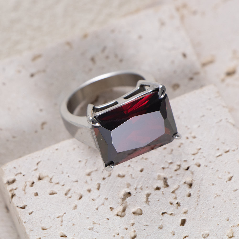 Trendy Zircon Queen Ring in Titanium Steel - Wholesale Fashion Jewelry