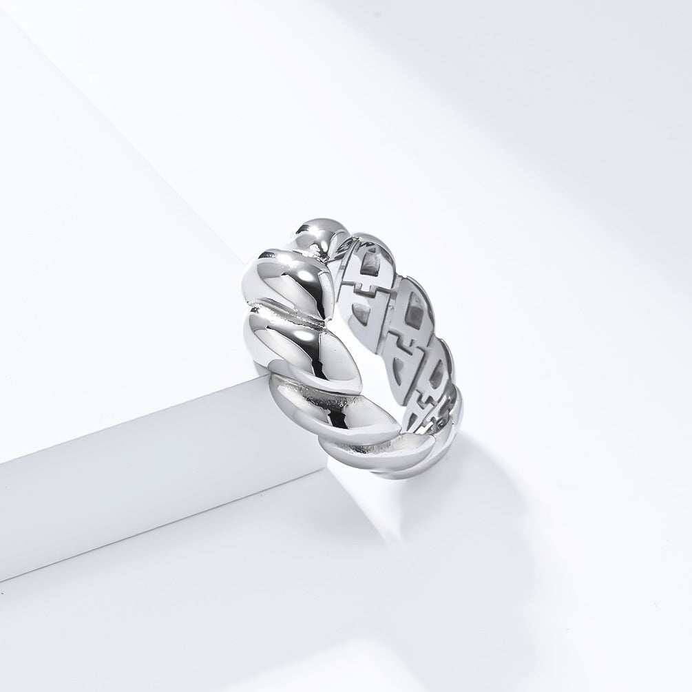 Planderful Titanium Steel Ring With Personalized Twist Design For Women Elegant Light Luxury Jewelry