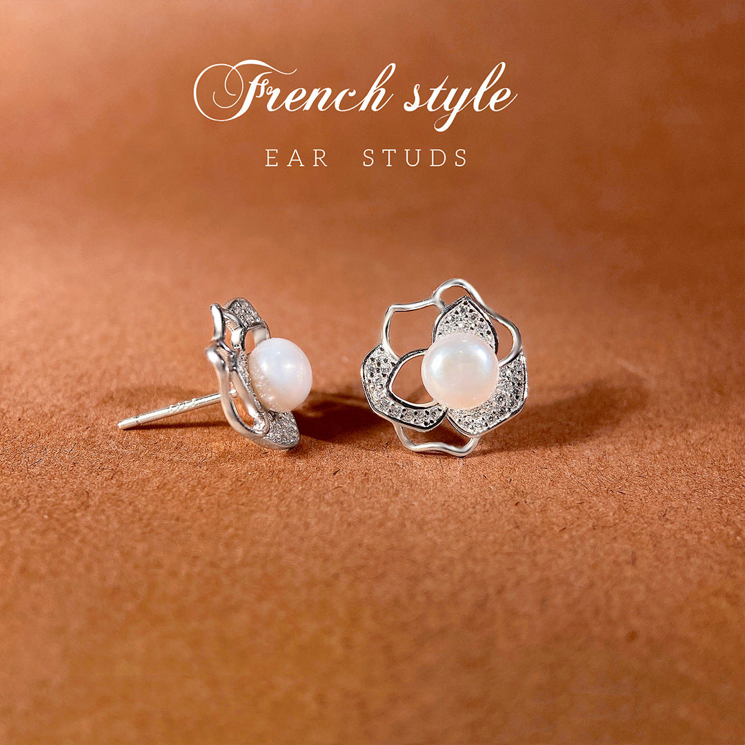 Vintage Rose Pearl Women's Earrings