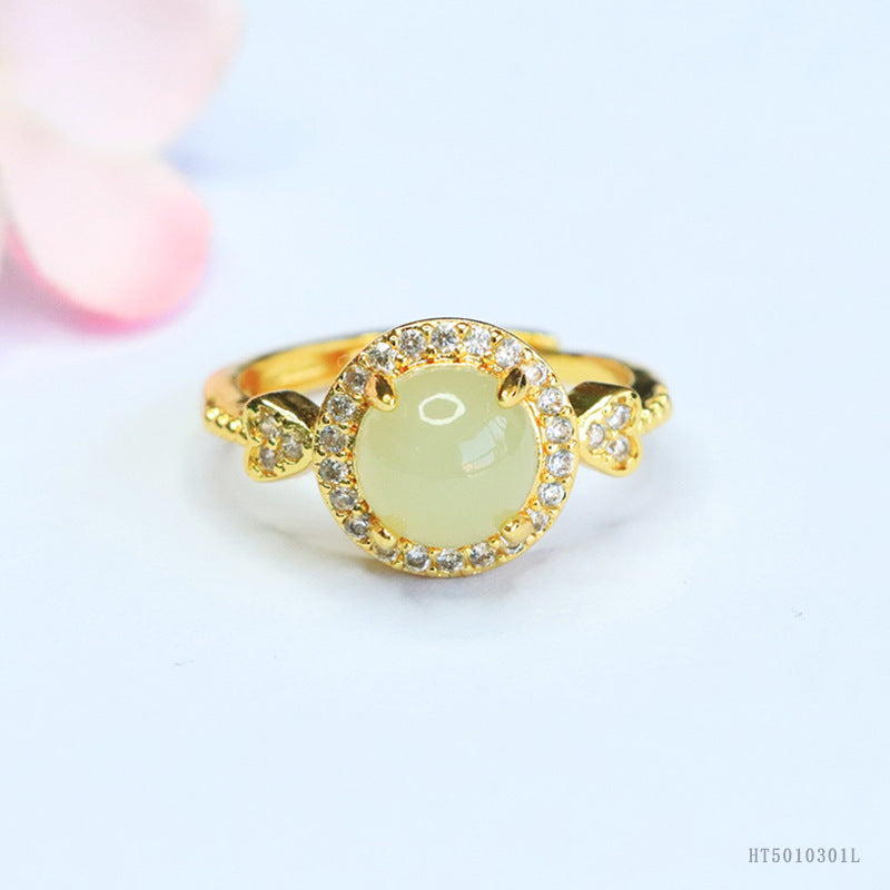 Qingshui Hetian Jade Heart Claw-Set Ring