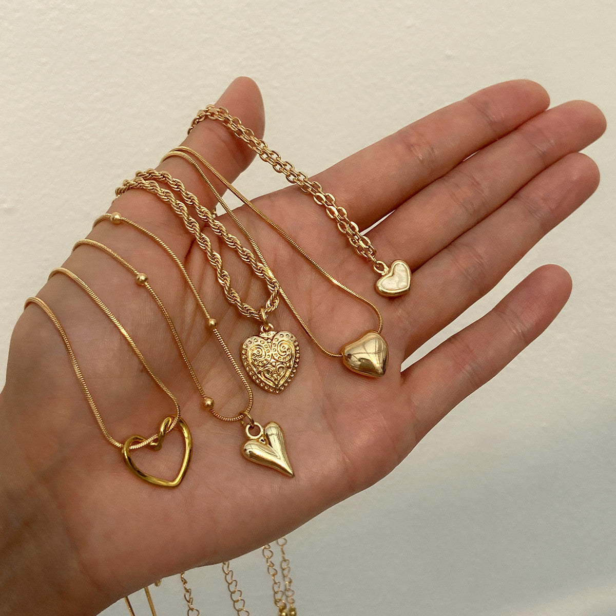 Planderful Vienna Verve Necklace – Personalized Love-Shaped Pendant