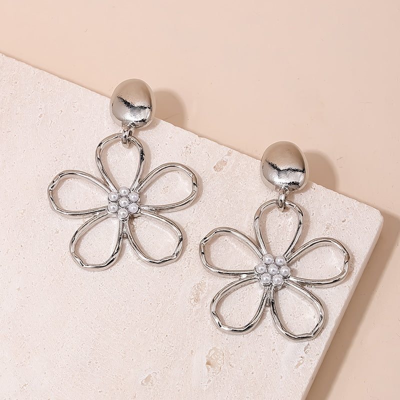 Vienna Verve Metal Flower Earrings with Pearl Detail