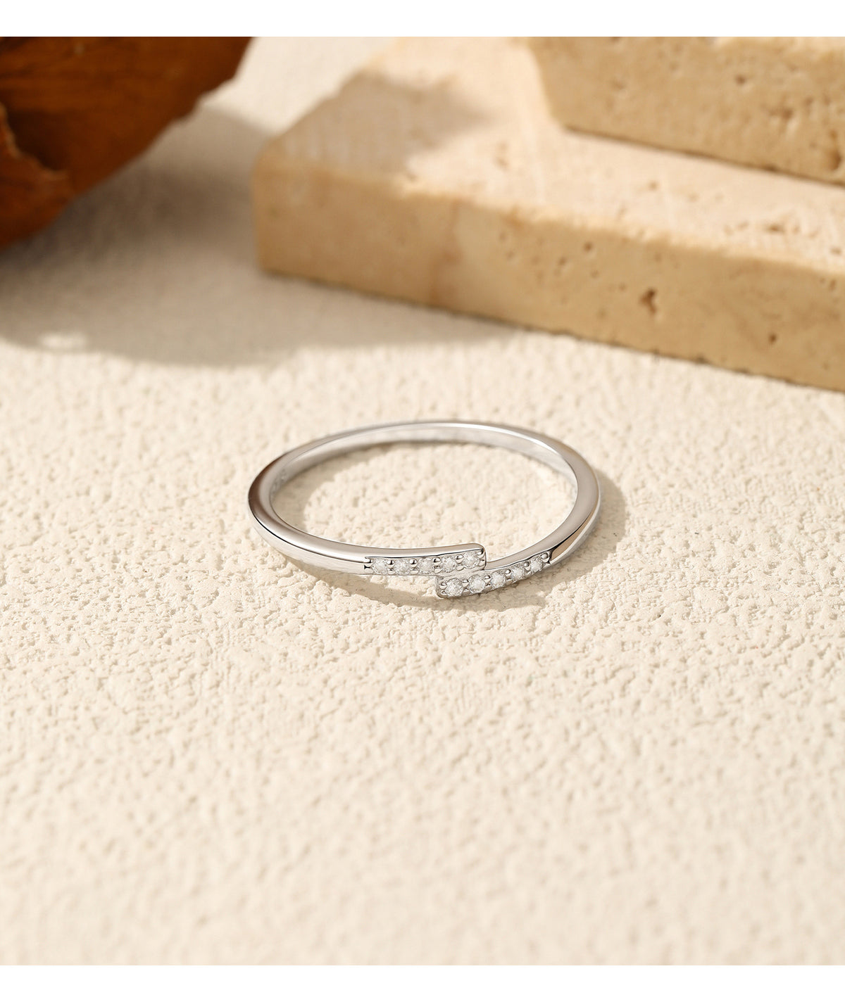 S925 Sterling Silver Ten-Stone Moissanite Band