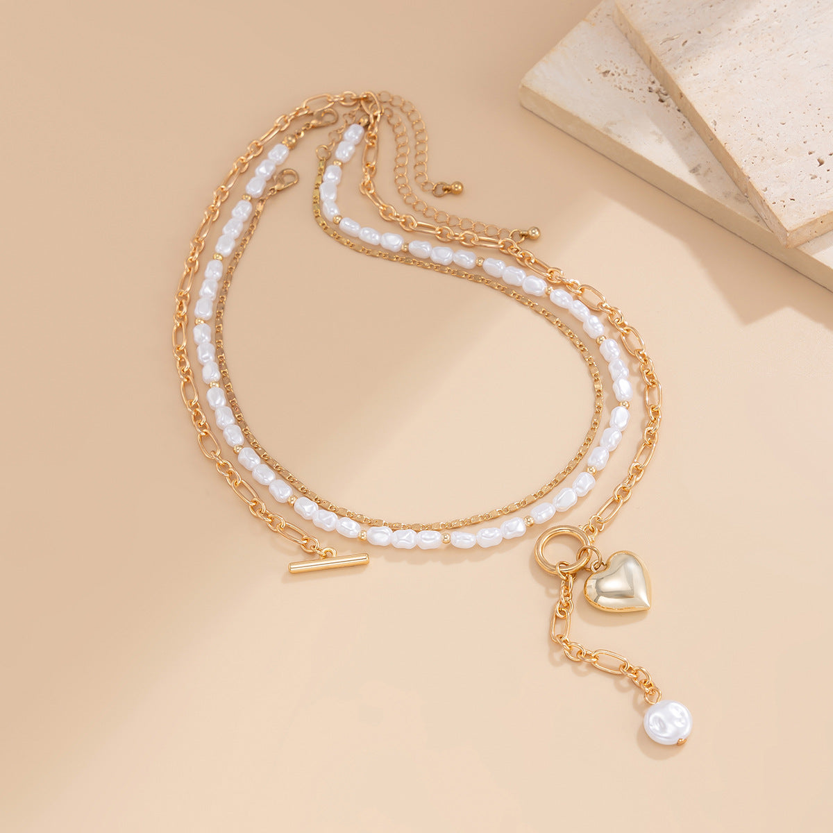 Planderful Vienna Verve Necklace – Fashionable Heart-Shaped Design