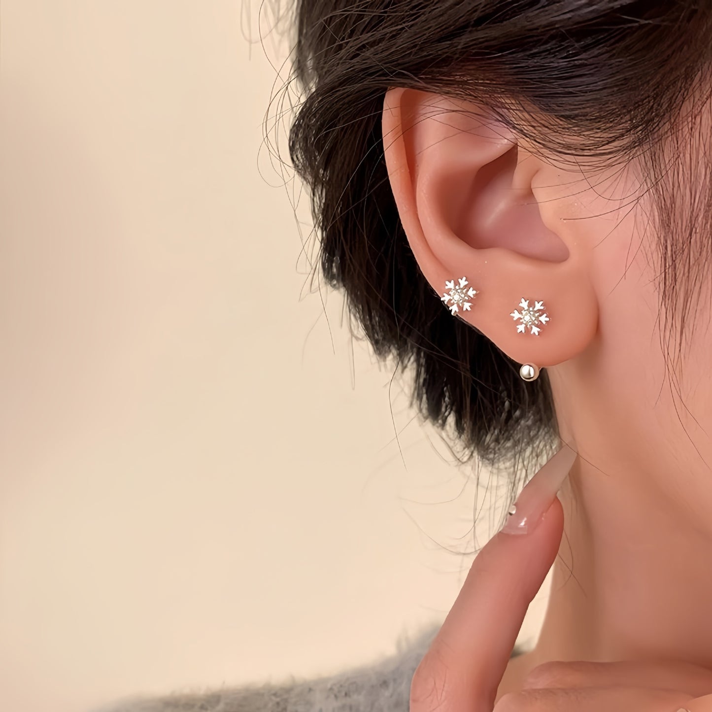 New 925 Sterling Silver Snowflake Stud Earrings for Women