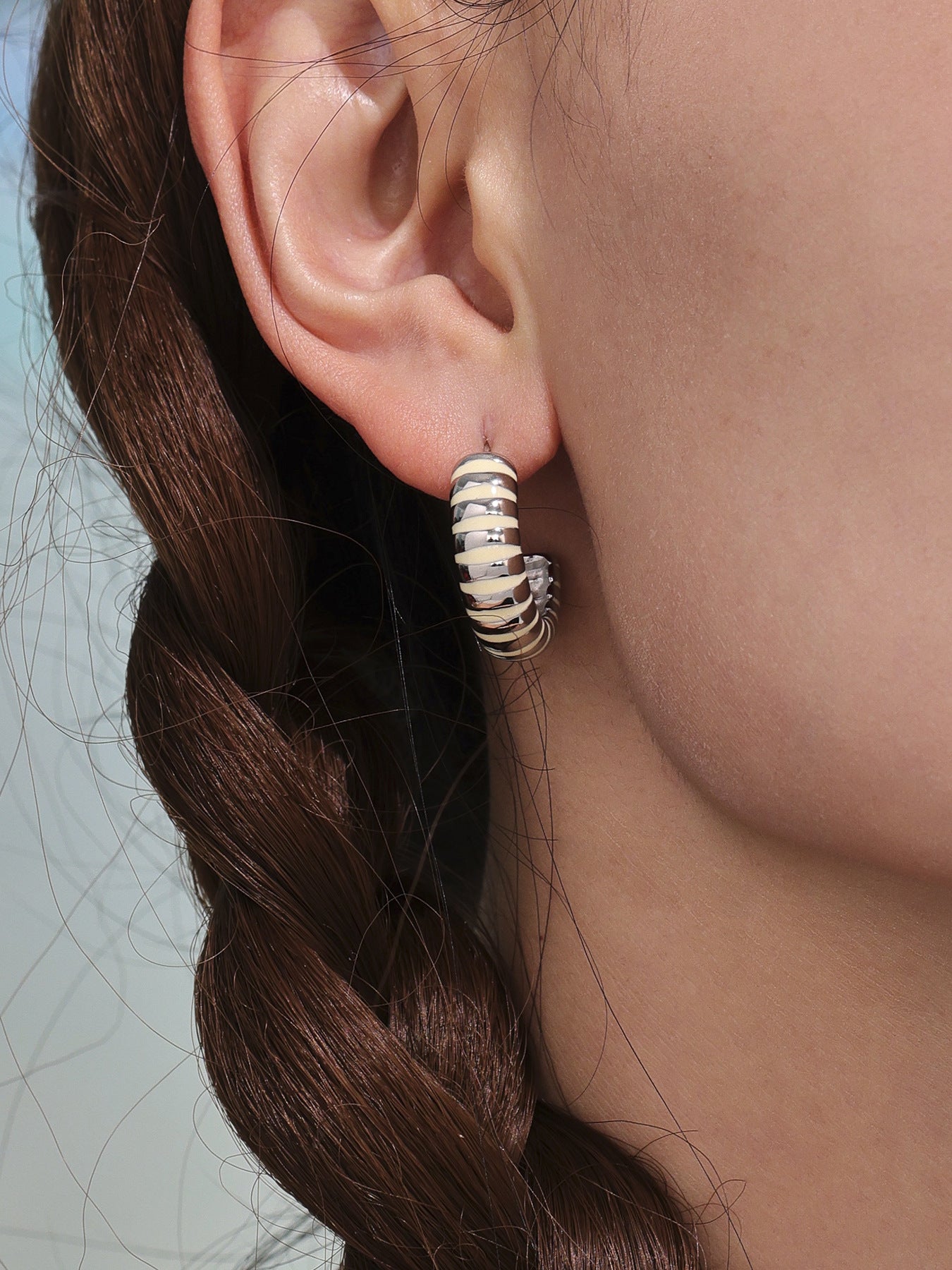Planderful Inlaid Bead C Shape Wave Earrings Gold For Women