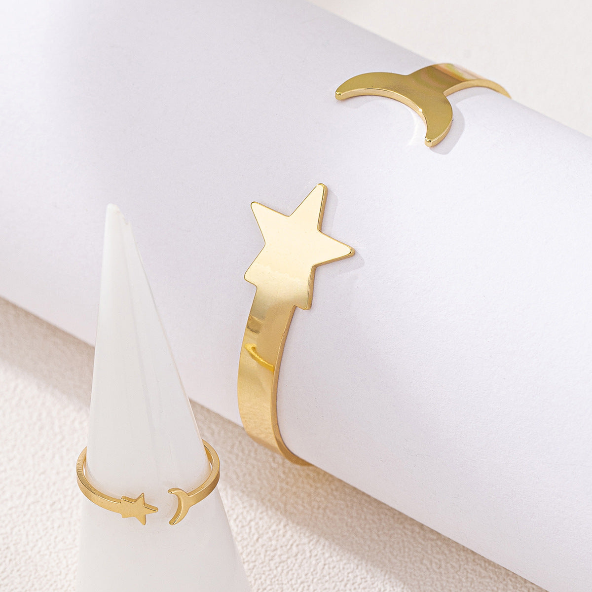 Stylish Metal Star Moon Bracelet and Ring Set for Women