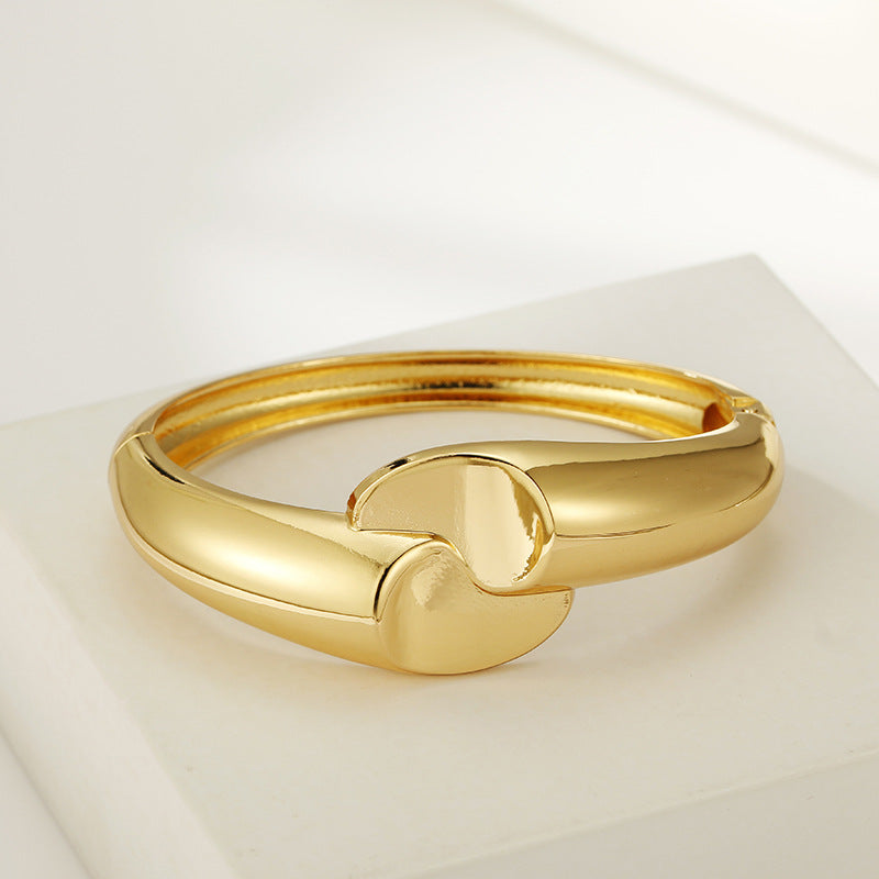 Glossy Gold Bracelet from Vienna Verve Collection