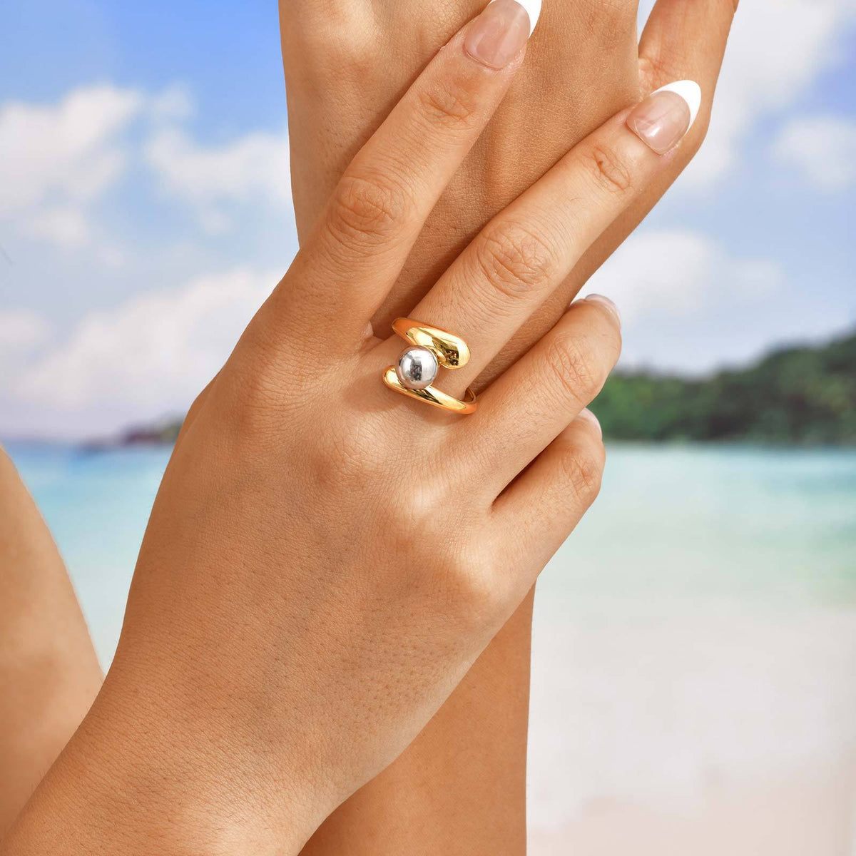 Stainless Steel Irregular Line Steel Ball Open Ring Gold