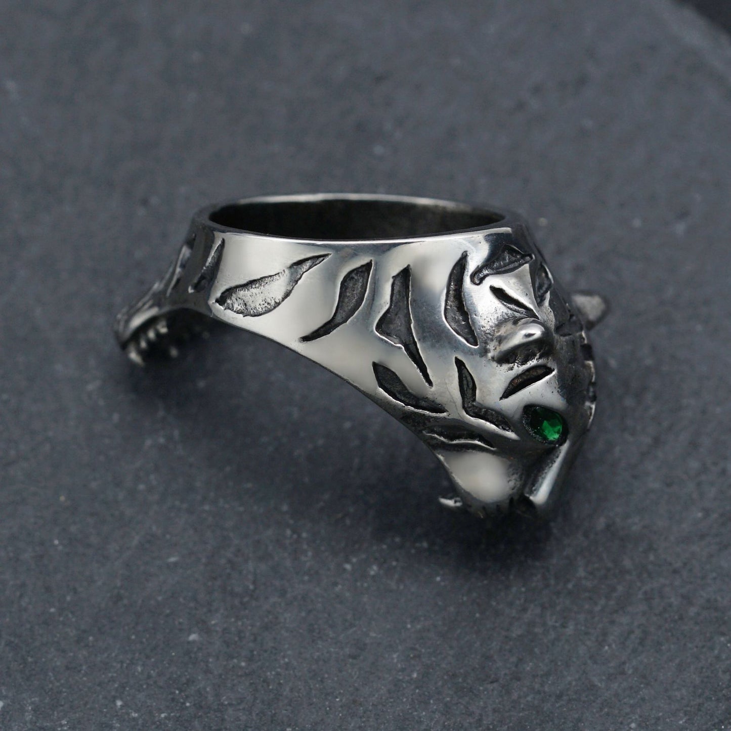 Planderful Stainless Steel Tiger Head Ring Unisex Vintage Retro Style For Men And Women