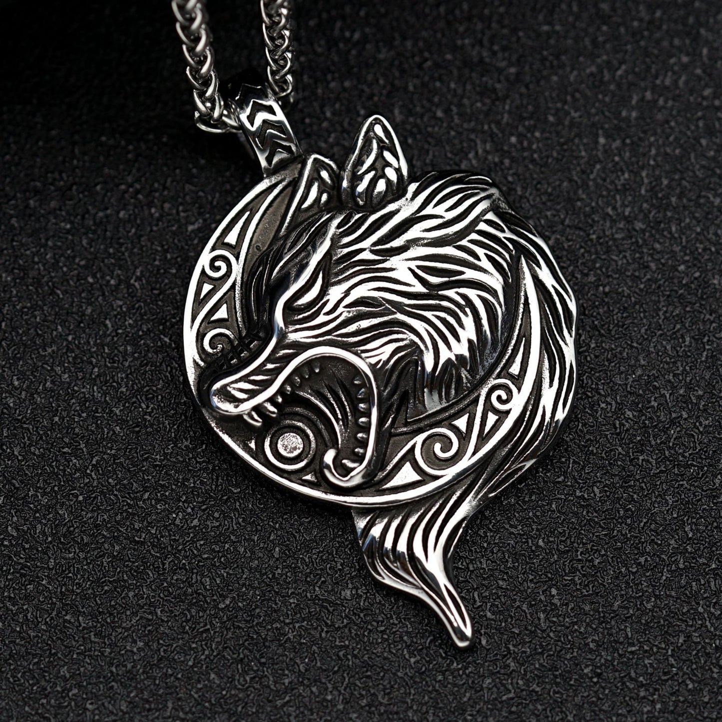 Steel Necklace - Vintage Viking Wolf Head For Men Guardian Totem Design Everyday Wear Planderful
