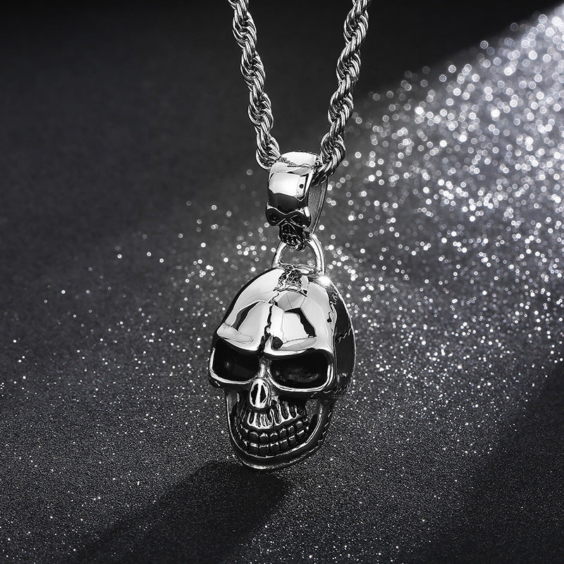 Trendy Men's Titanium Steel Skull Pendant - European, American & Caribbean Pirate Captain Design