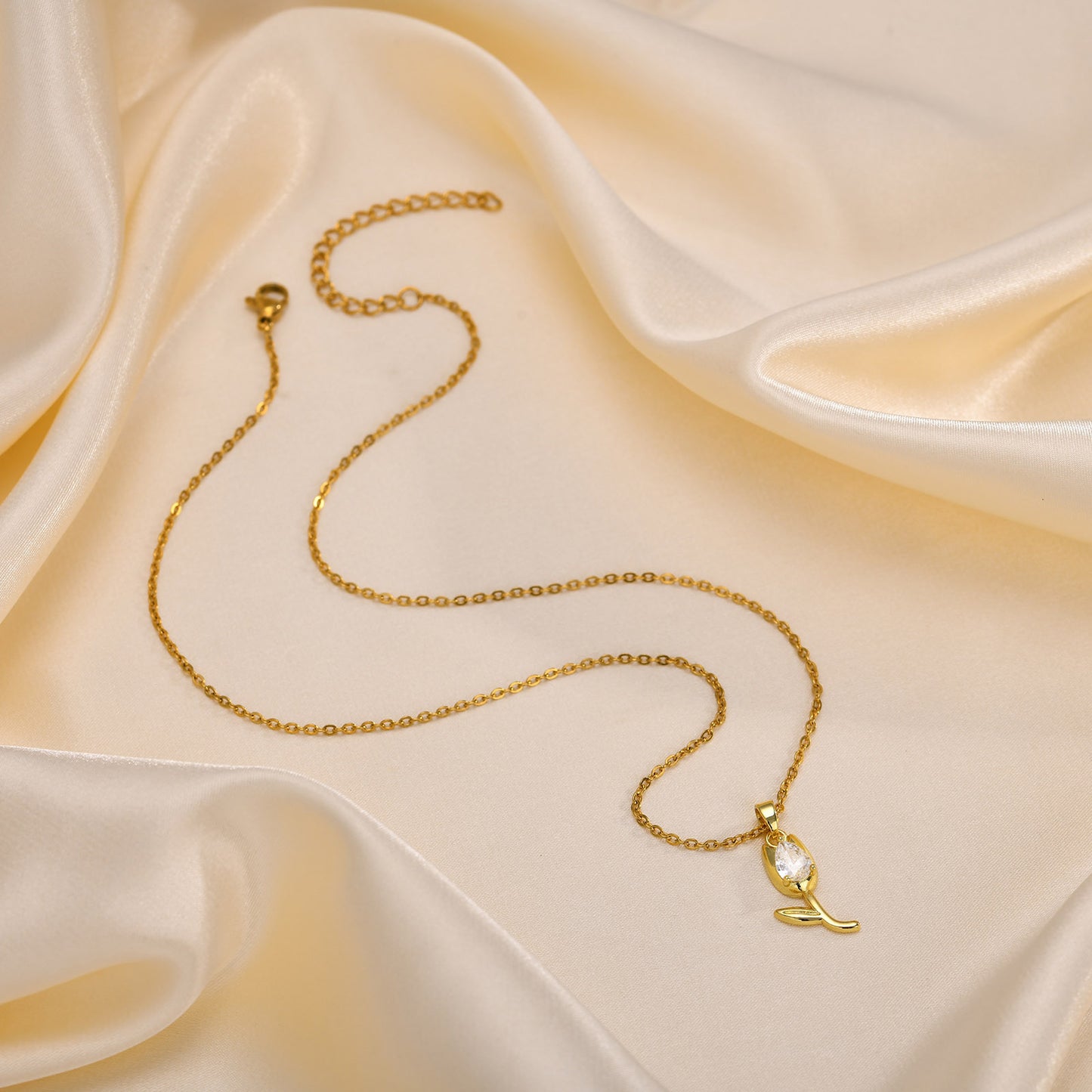 Red Water Drop Zircon Tulip Pendant Necklace for Ladies Copper