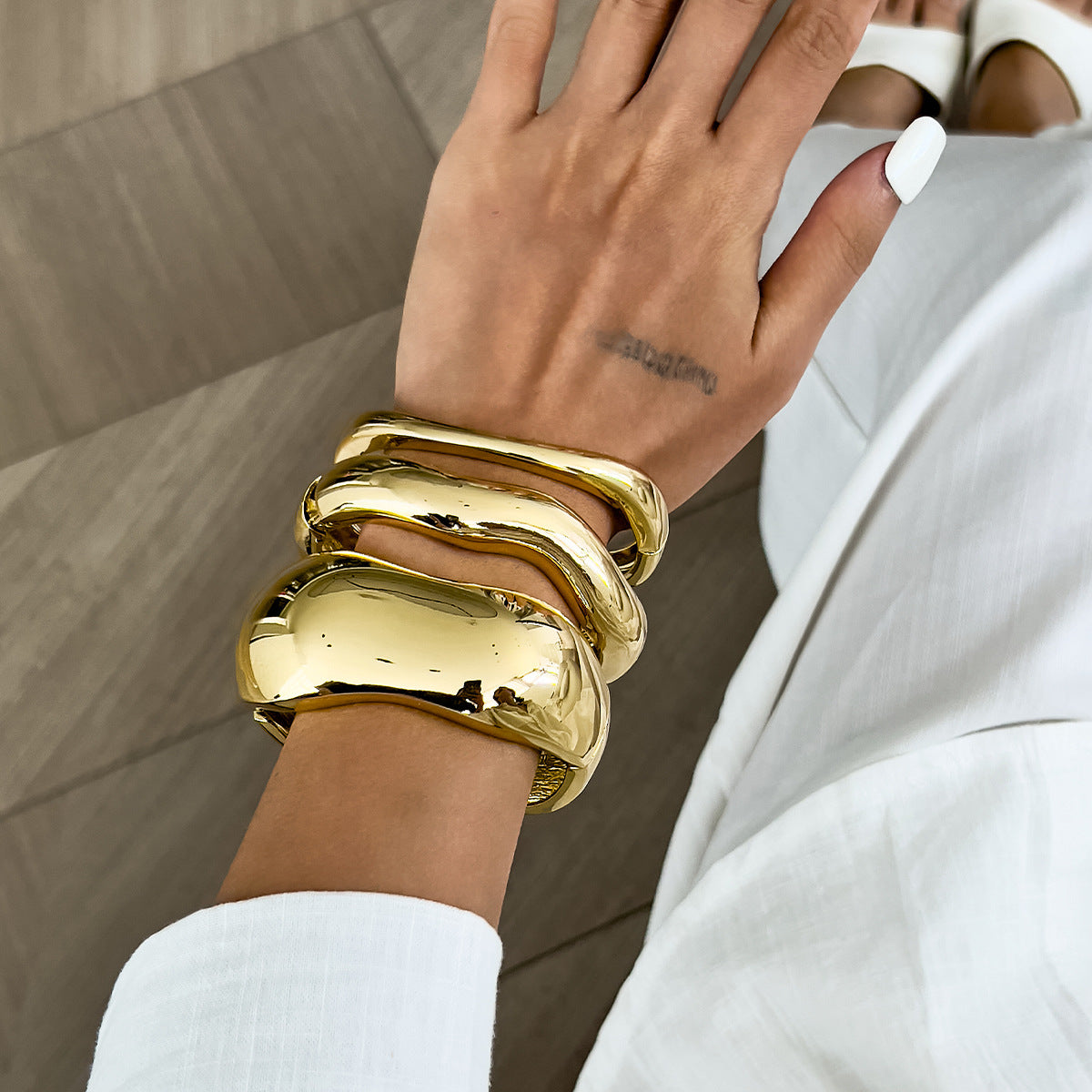 Planderful Collection Vienna Verve Irregular Wavy Bracelet For Women Bold Statement Glossy Finish