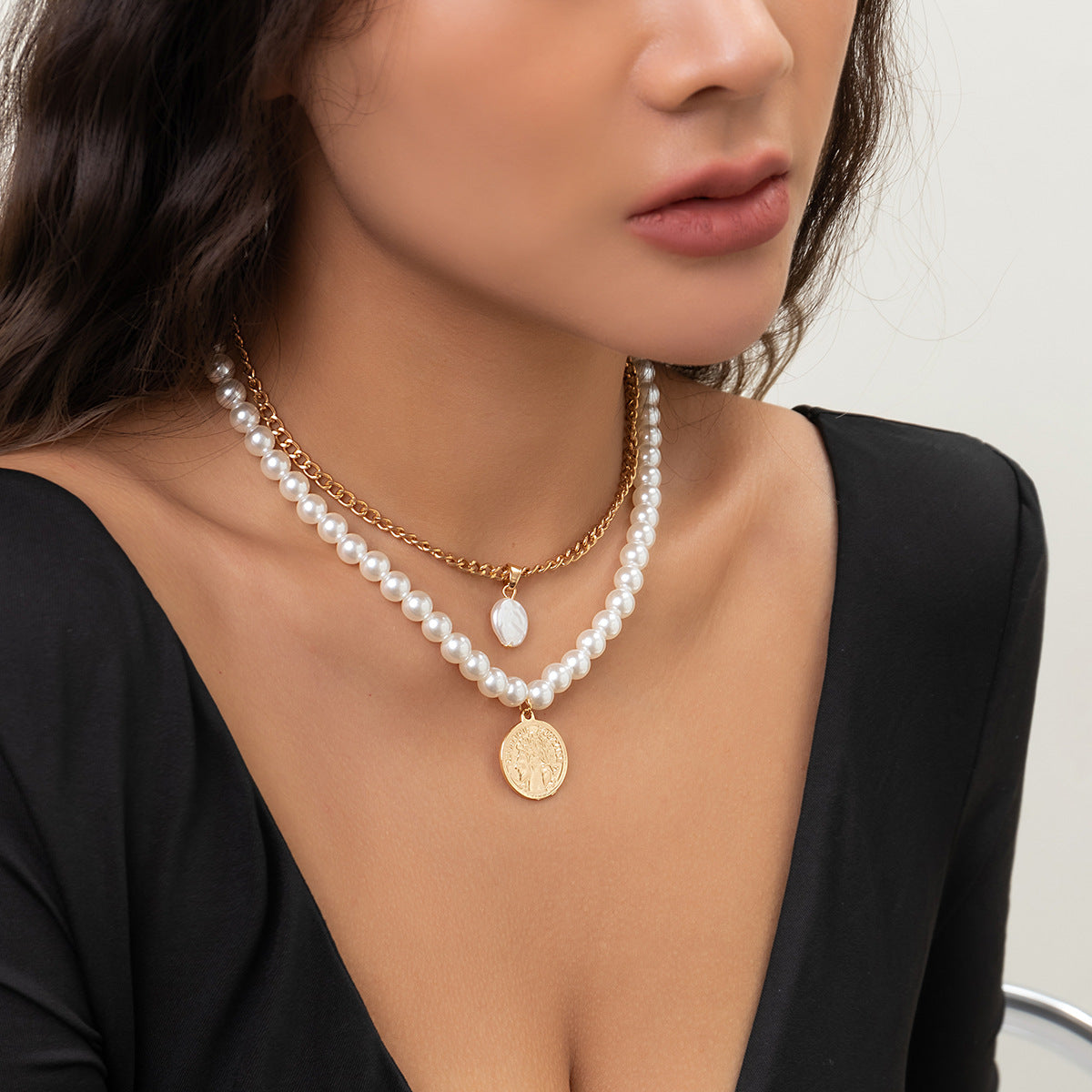 European and American Jewelry Collection, Embossed Pendant, Geometric and Special-shaped Imitation Pearl Necklace