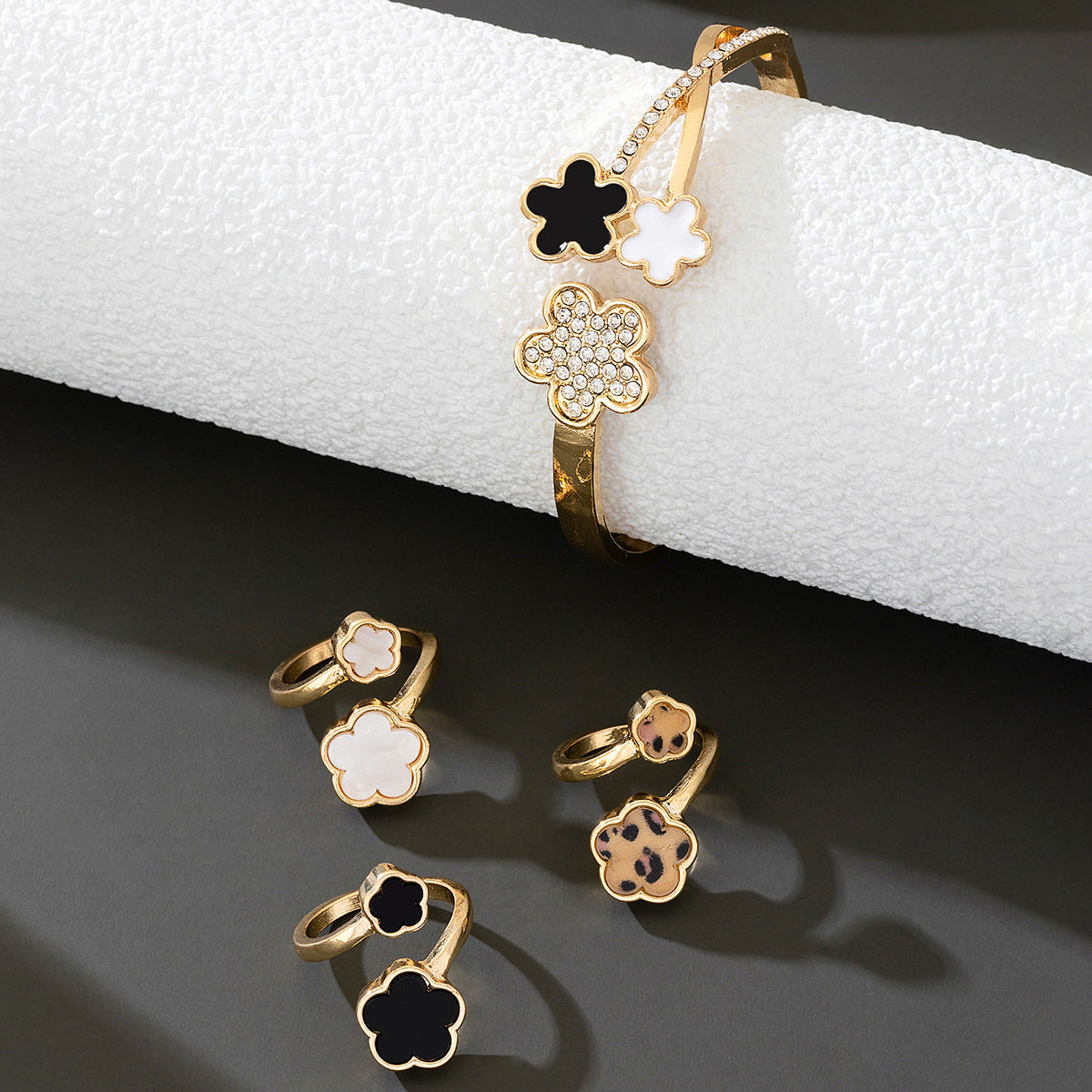 Elegant Leopard Print Bracelet and Ring Set for Women