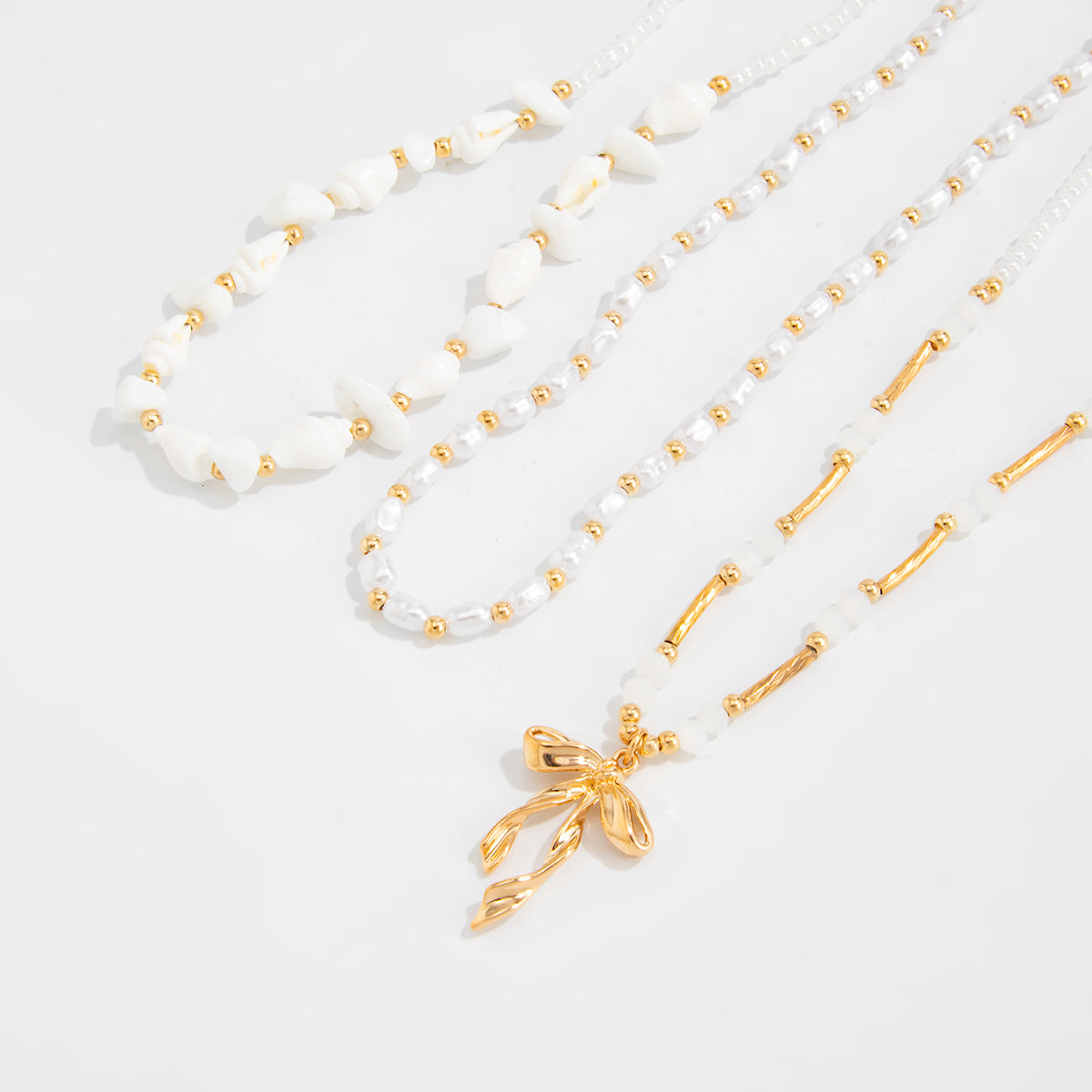 Bohemian Conch Bow Pearl-Style Necklace