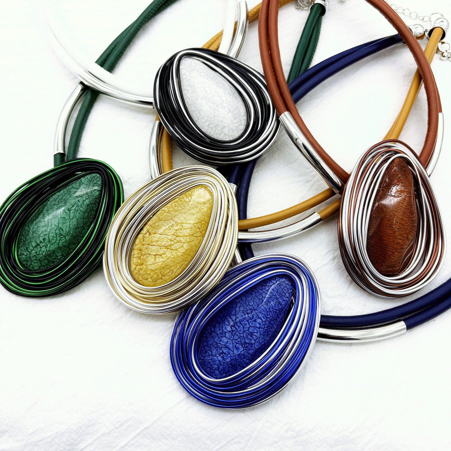 Planderful Savanna Rhythms Jewelry Set – Elegant Resin Water Drop Design