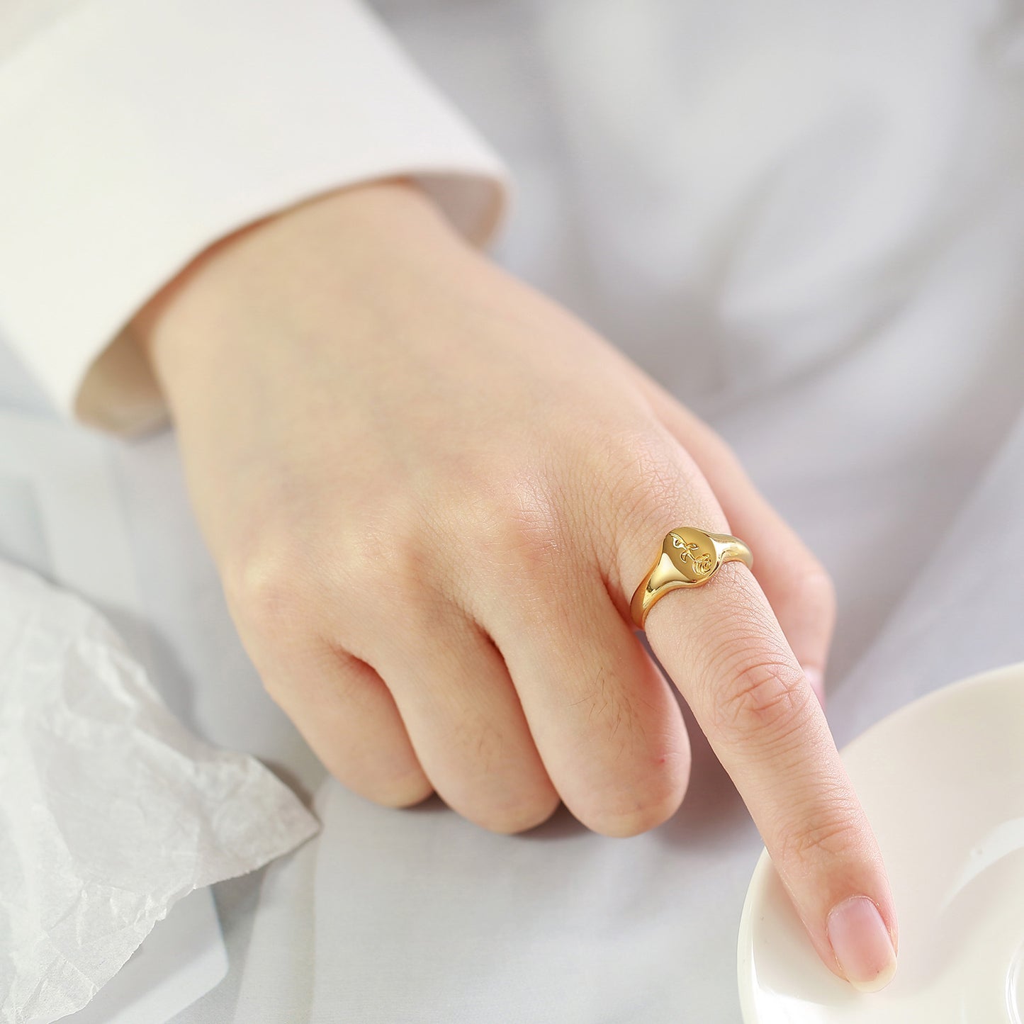 Stainless Steel Rose Casting Ring Gold Ladies Fashion Accessories