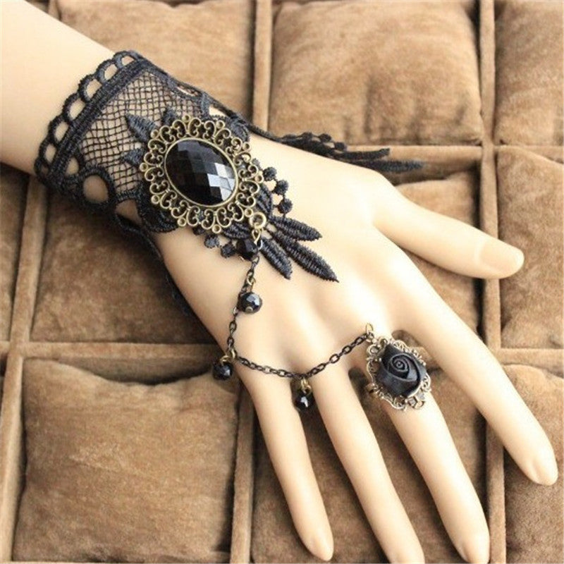 Retro Lace Necklace with European Style Touch - Wholesale Dropshipping Opportunity