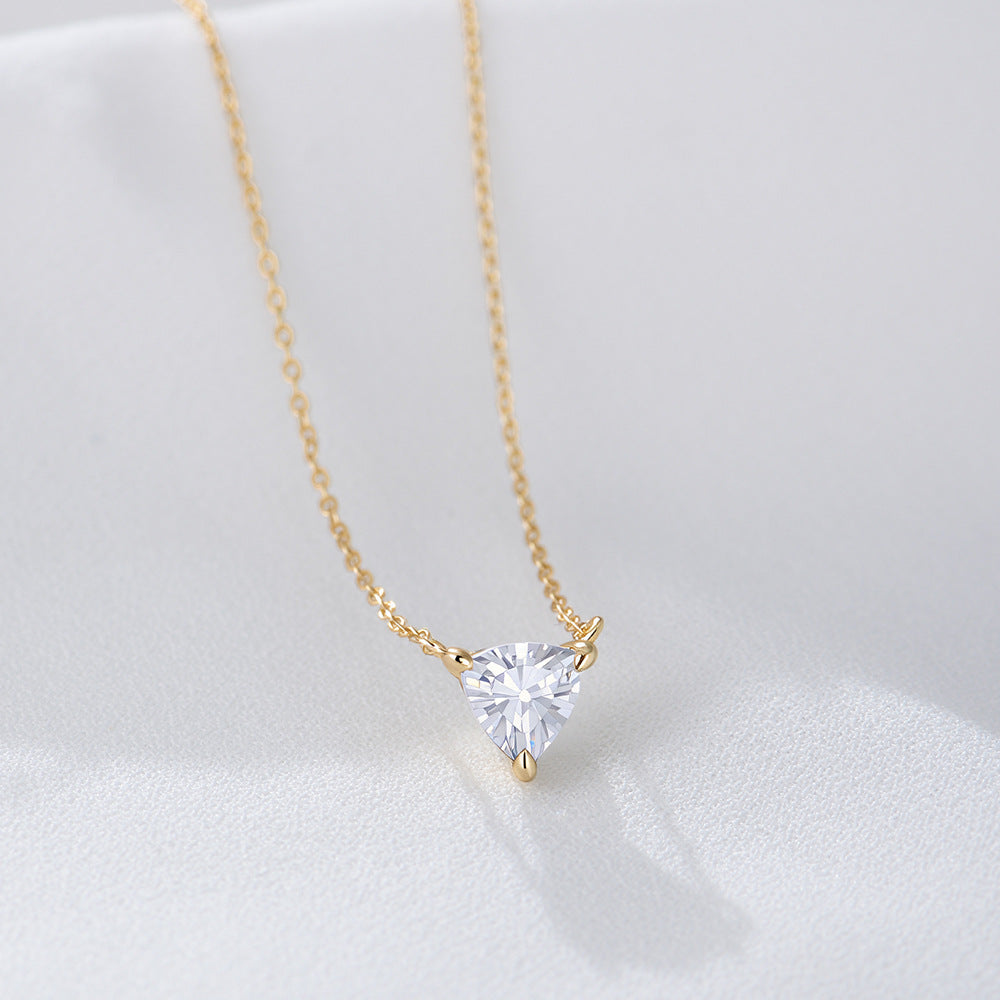 Niche Design Love-Shaped Zircon Pendant Necklace S925 Sterling Silver Necklace