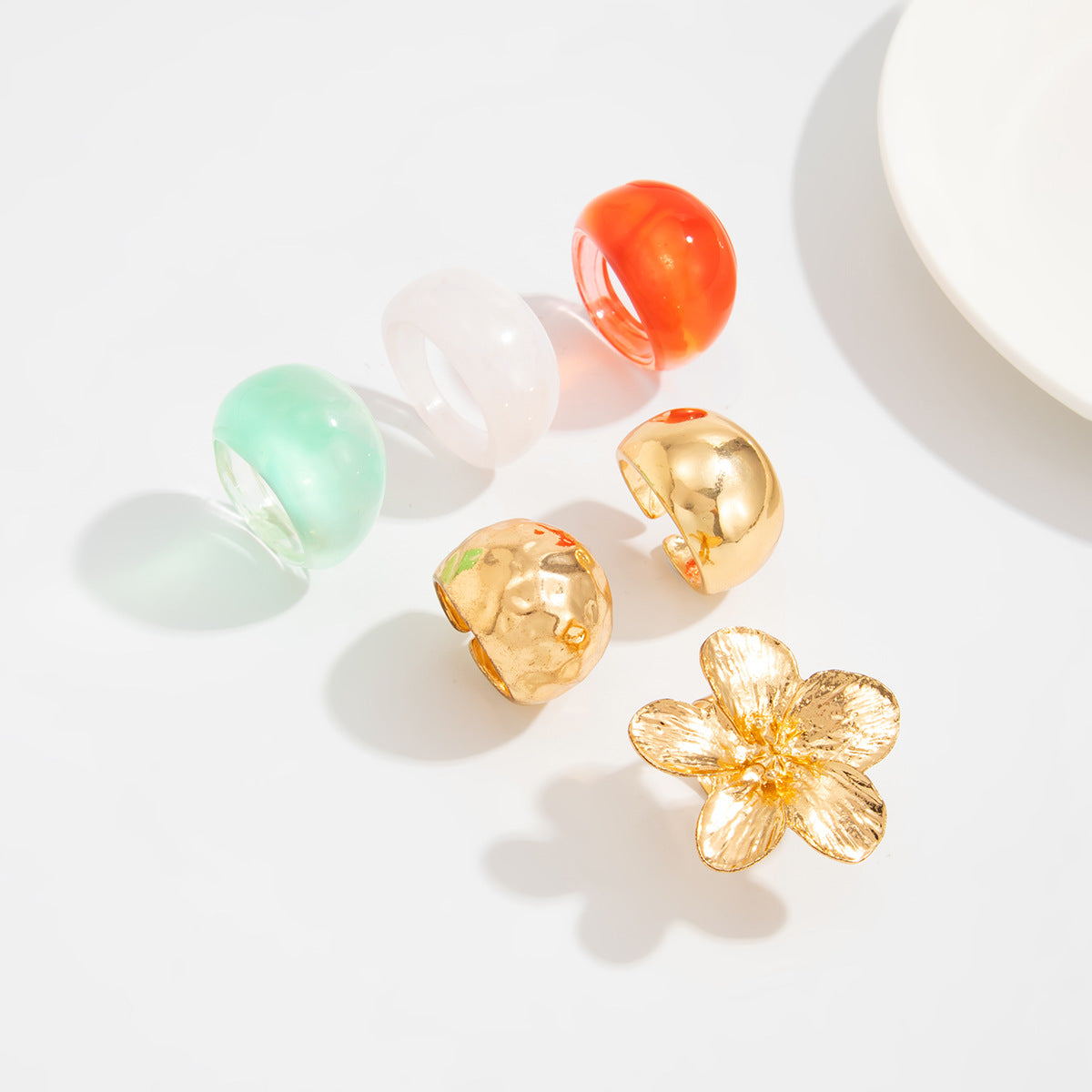 Planderful Resin Flower Ring Geometric Set Vienna Verve For Bold Trendsetters And Modern Wear