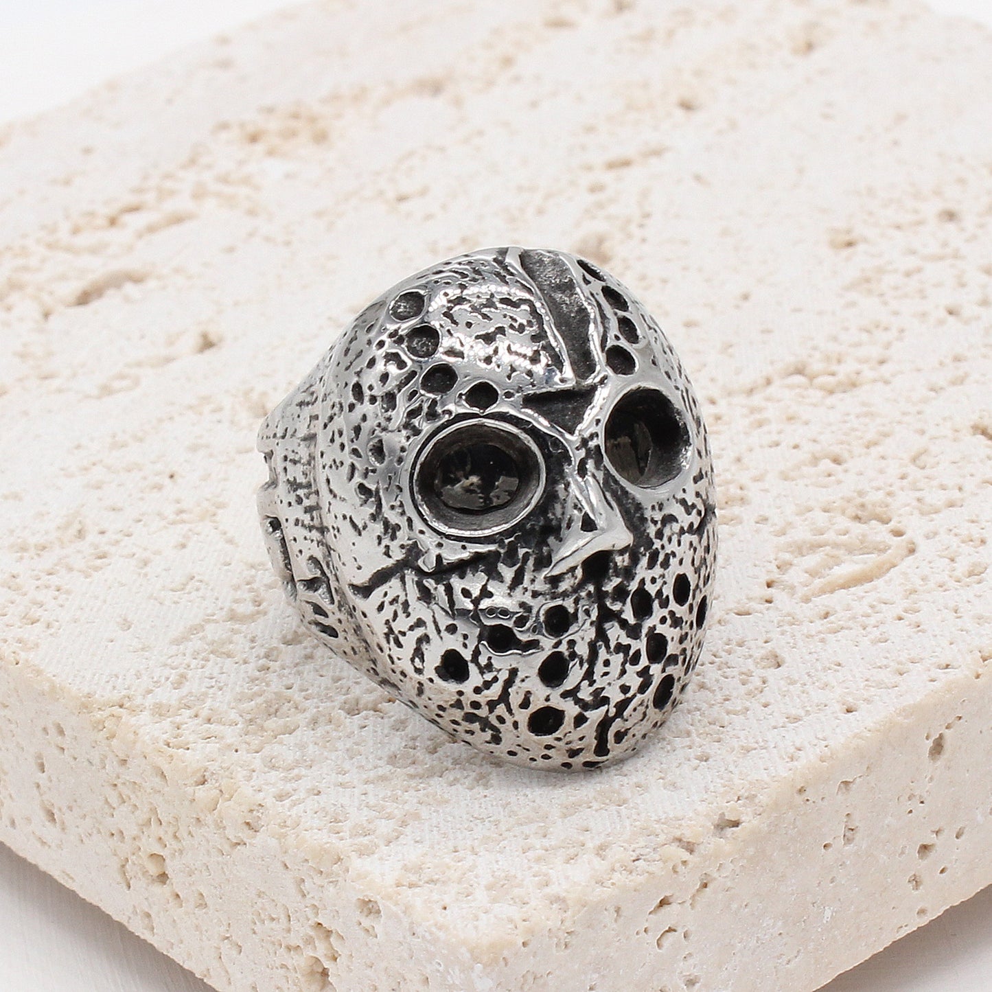 Planderful Skull Ring Steel Durable Unisex Gothic Accessory For Men And Women Statement Jewelry
