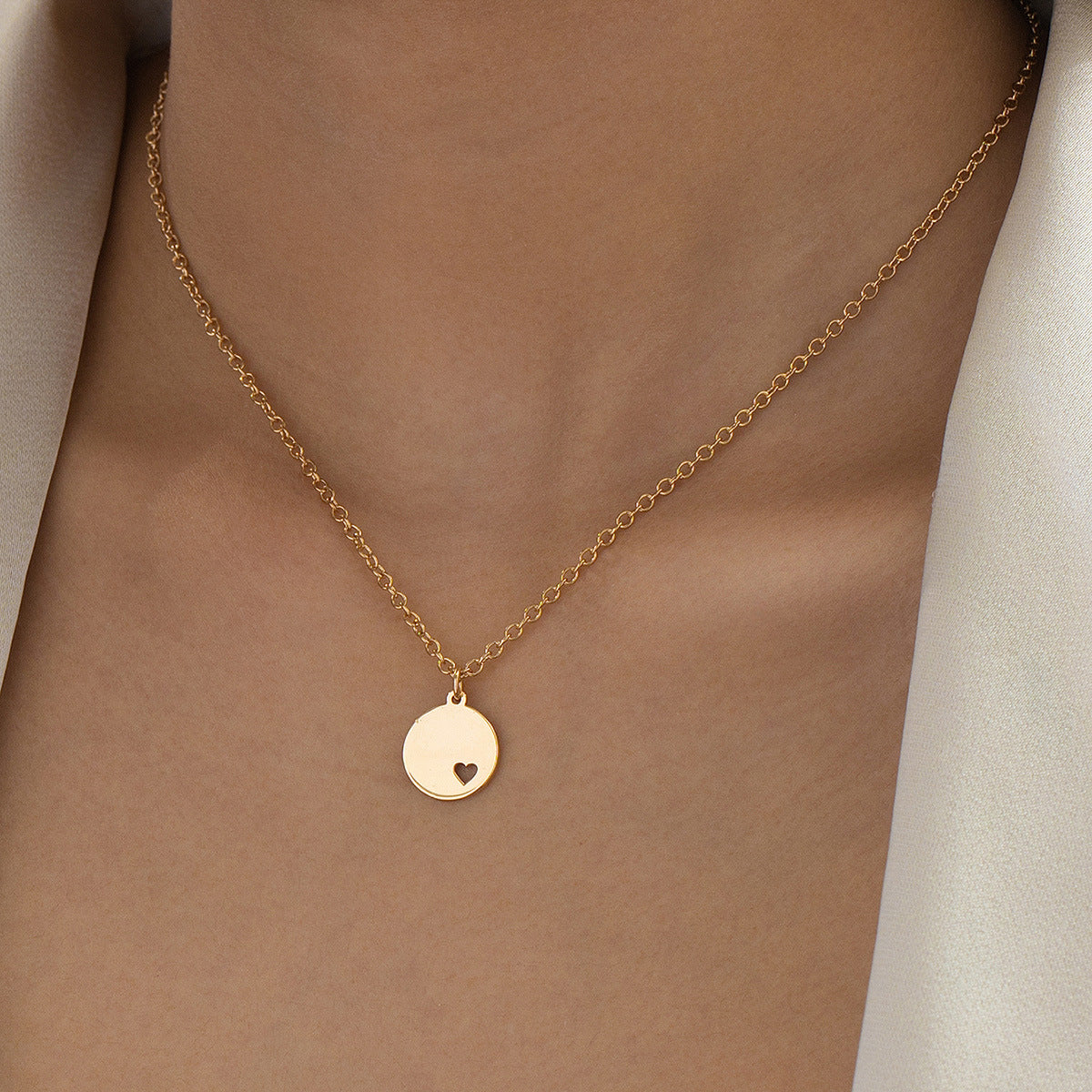 Planderful Vienna Verve Love Disc Tag Necklace – Elegant Daily Wear