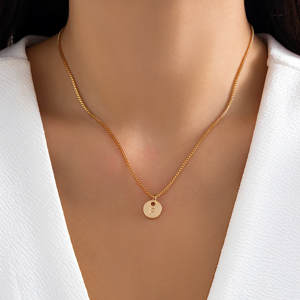 Customized 26-Letter Pendant Necklace from Europe and America for Women