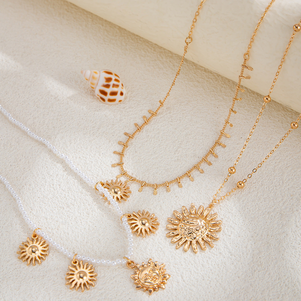 Planderful Vienna Verve Necklace – Unique Ethnic Imitation Pearl Design