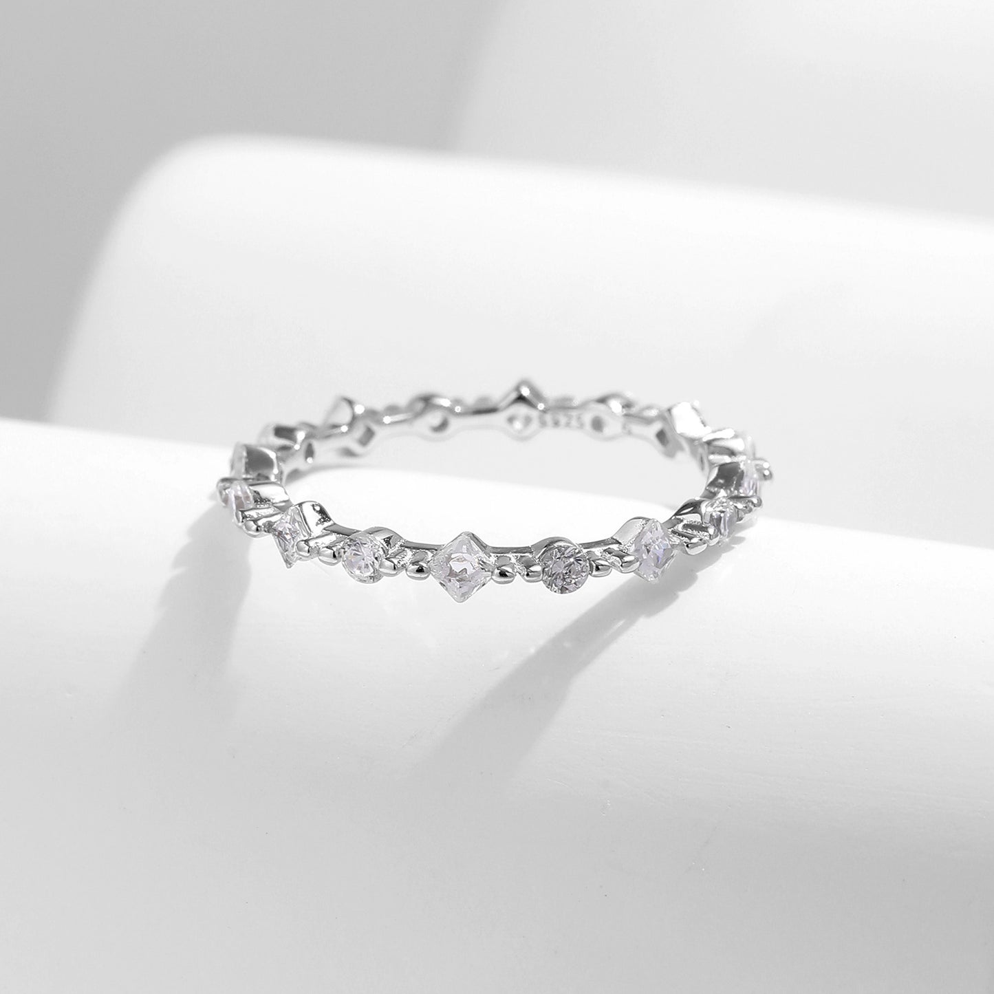 Planderful Everyday Genie Zircon Ring – Elegant Sterling Silver Design