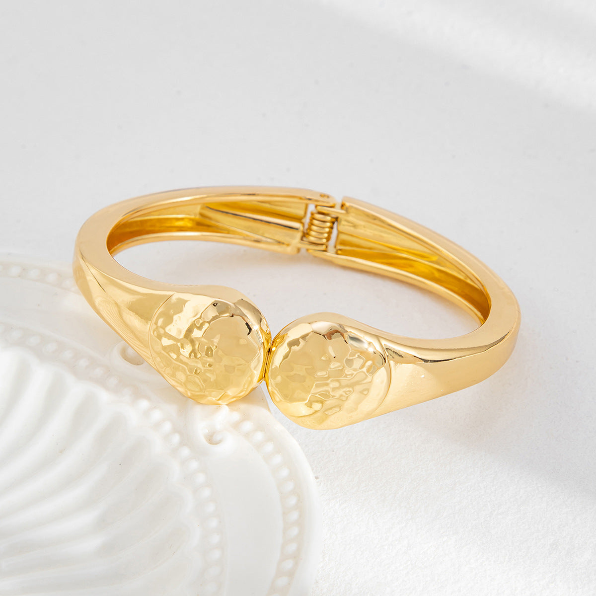 Planderful Vienna Verve Bracelet – Exaggerated Glossy Design