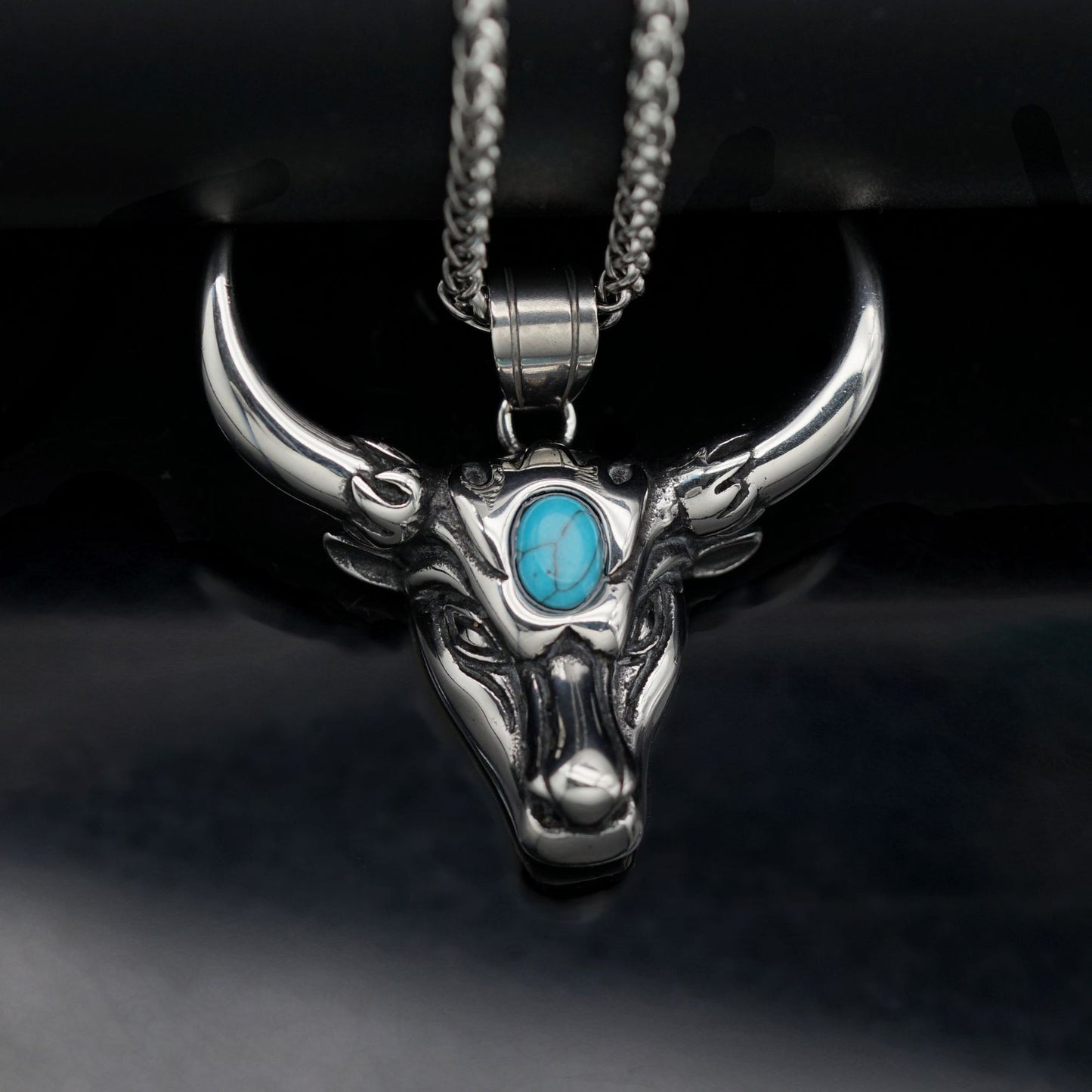 Steel Necklace – Vintage Turquoise Bull Head Pendant For Men Punk Rock Accessory