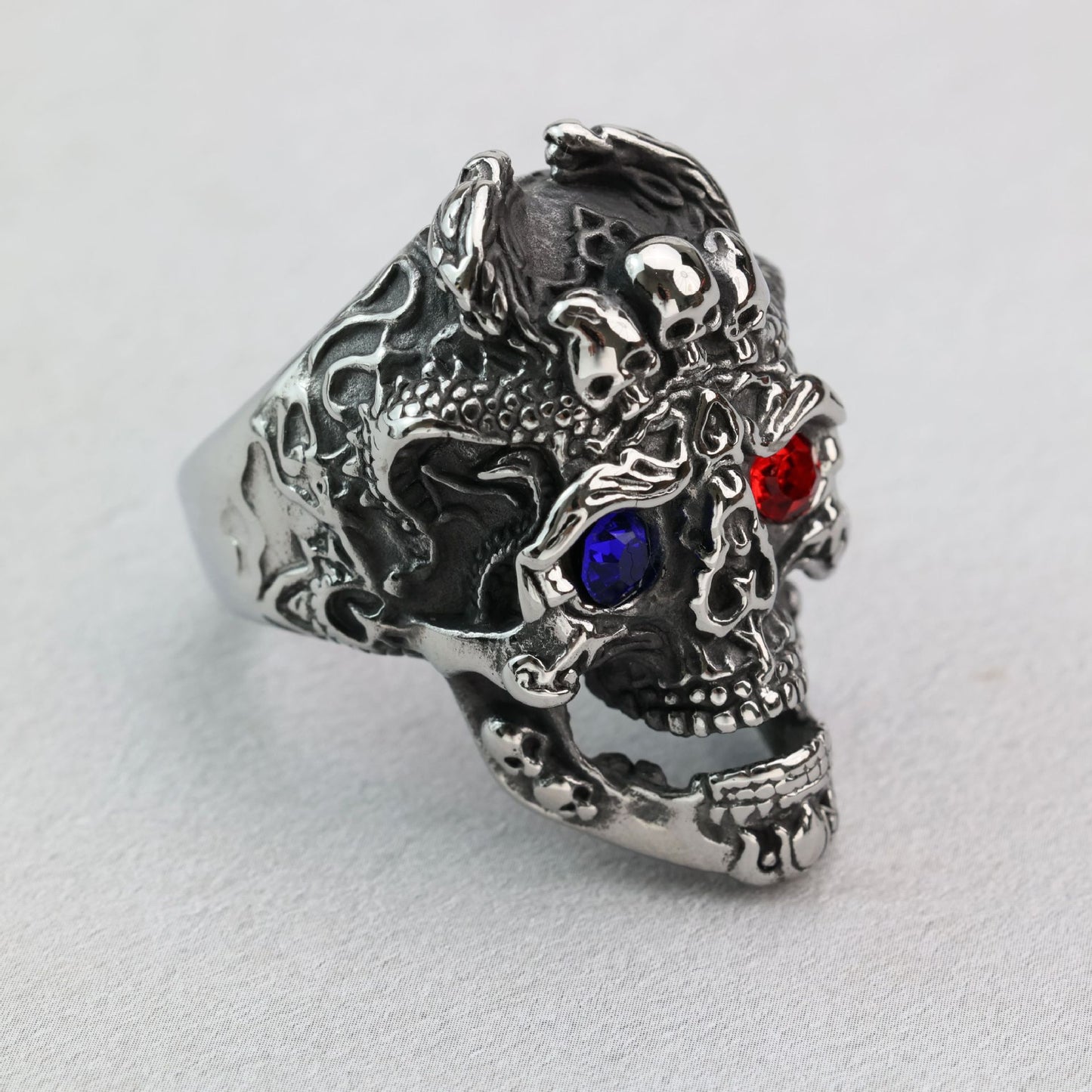 Planderful Vintage Titanium Steel Skull Ring With Blue Red Zircon Eyes For Men Bold Gothic Jewelry