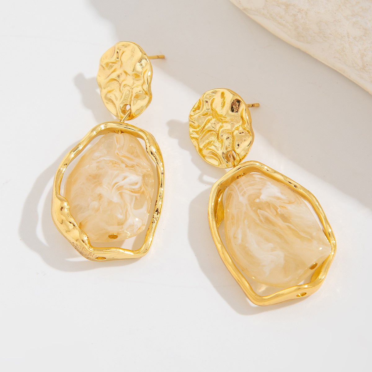 Planderful Vienna Verve Geometric Resin Earrings For Women Personalized Retro Inlaid Pendant Statement Jewelry