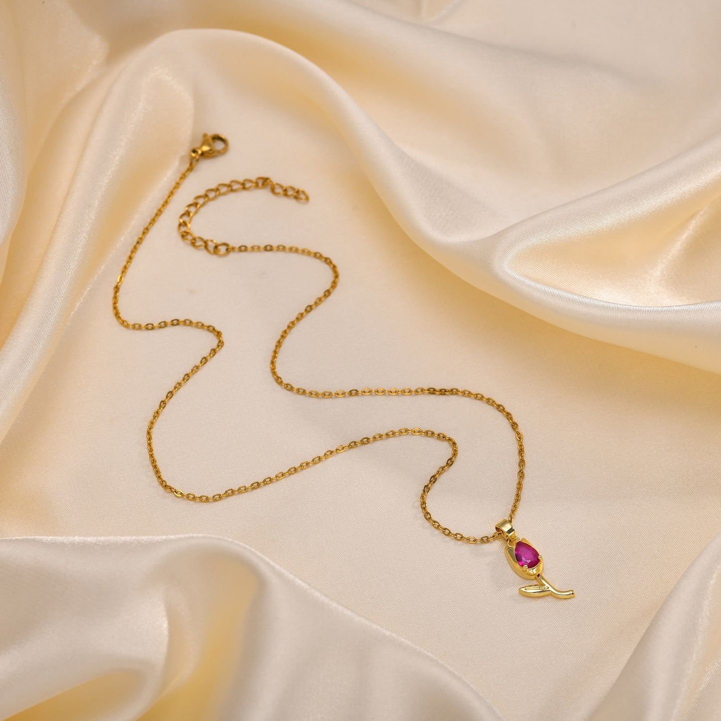 Red Water Drop Zircon Tulip Pendant Necklace for Ladies Copper