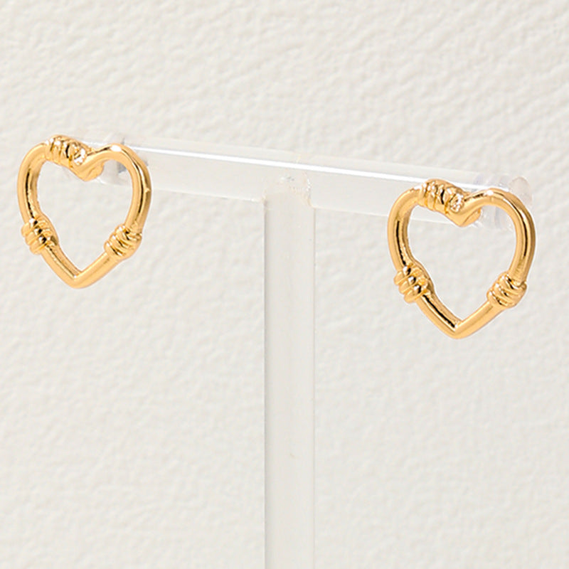 Heart-Shaped Hollow Metal Earrings - Vienna Verve Collection